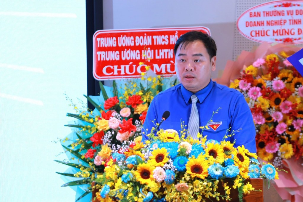 Thanh niên C.P. Việt Nam: 