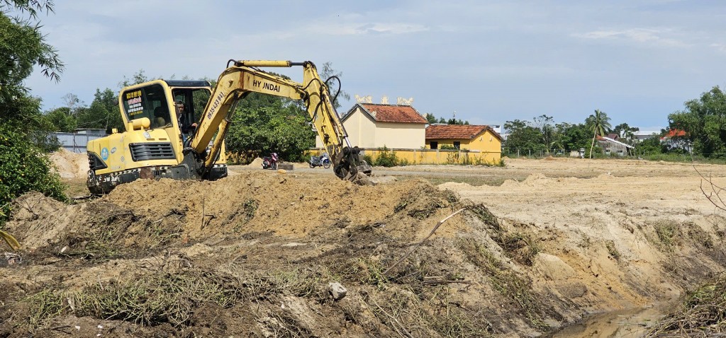 Quảng Nam: Bị yêu cầu dừng san ủi, dự án 2A đã đóng cổng