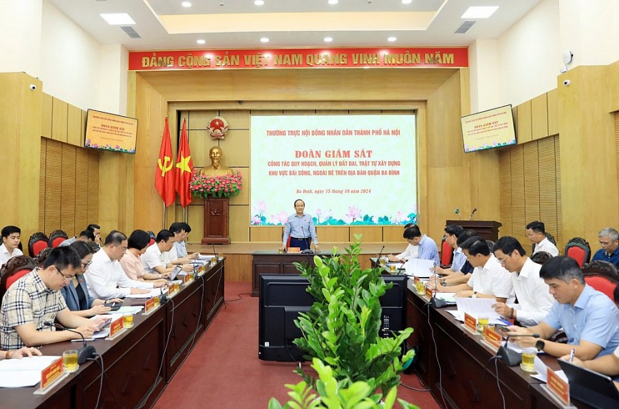 Quang cảnh buổi làm việc Quang cảnh buổi làm việc