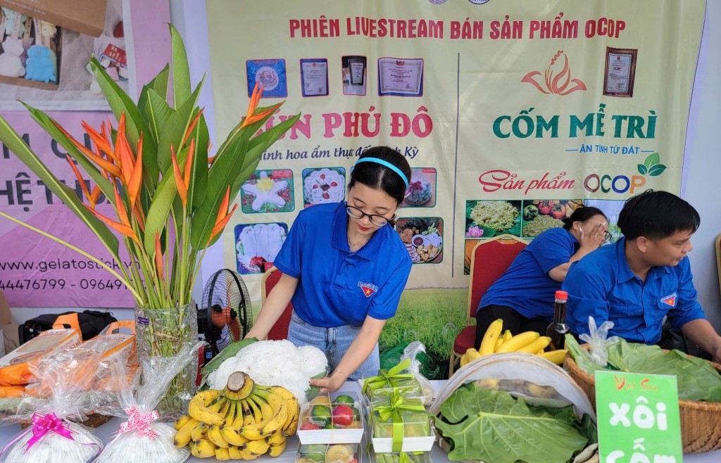 Tăng cường kết nối, tiêu thụ nông sản qua sàn thương mại điện tử