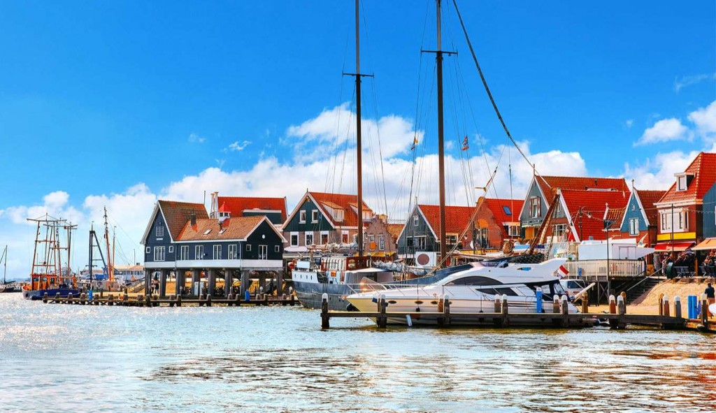 Những tuyến đê lấn biển giúp Volendam (Hà Lan) phát triển du lịch