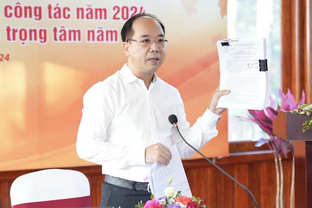 Nâng cao ý thức, thực hiện tốt các nhiệm vụ được giao Nâng cao ý thức, thực hiện tốt các nhiệm vụ được giao
