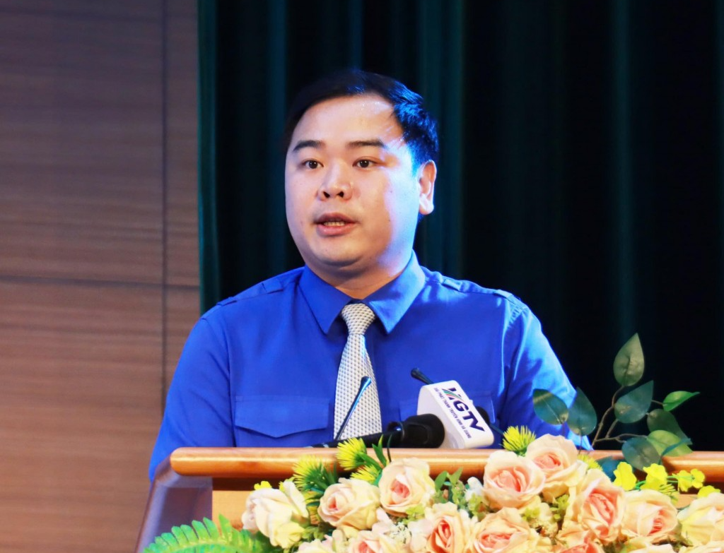 Phó Chủ tịch Hội LHTN Việt Nam Nguyễn Xuân Hiếu phát biểu