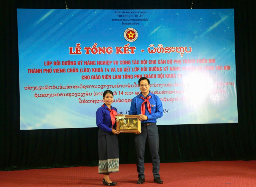 Nâng cao kỹ năng, nghiệp vụ cho đội ngũ làm công tác Đội Nâng cao kỹ năng, nghiệp vụ cho đội ngũ làm công tác Đội