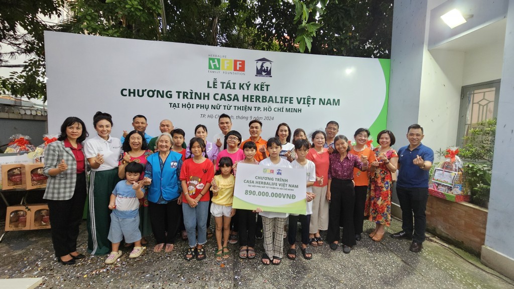 Herbalife Việt Nam cải thiện dinh dưỡng mỗi ngày cho hơn 2.000 trẻ em và người cao tuổi