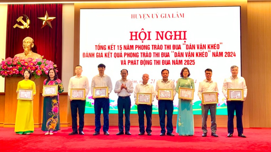 Phát hiện nhiều tấm gương tiêu biểu, có sức lan tỏa sâu sắc