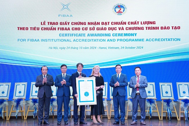 Trường Đại học Kinh tế Quốc dân đạt chuẩn kiểm định chất lượng FIBAA