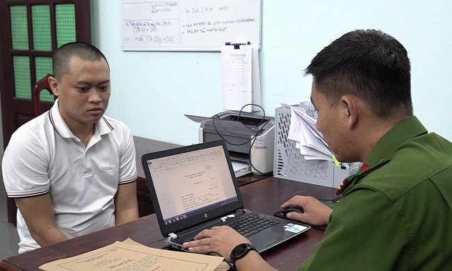 Quảng Nam: Nam thanh niên khống chế bé trai để ép mẹ trả nợ