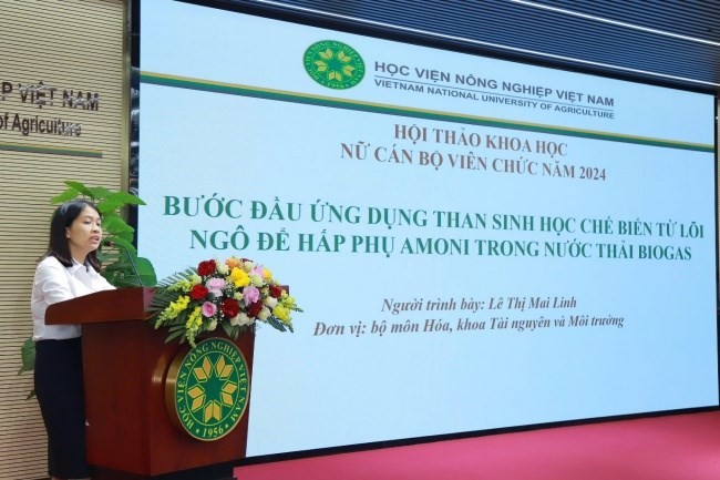  `báo cáo viên trình bày tại Hội thảo khoa học nữ cán bộ viên chức năm 2024