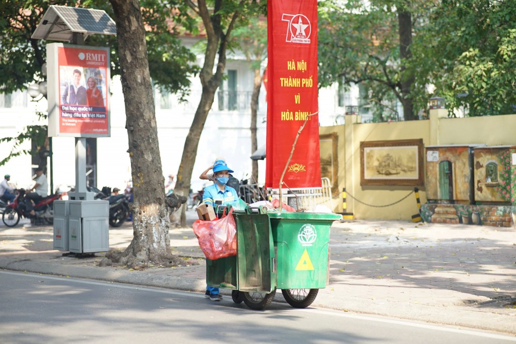 Môi trường sạch đẹp dịp kỷ niệm 70 năm Ngày Giải phóng Thủ đô