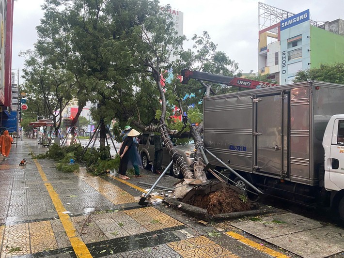 Hà Nội hỗ trợ 3 tỉnh miền Trung khắc phục hậu quả mưa bão