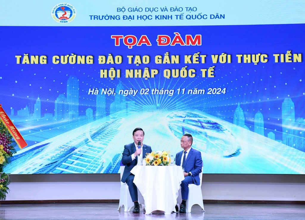 Nhiều ý kiến được trao đổi thẳng thắn, rõ ràng tại Tọa đàm “Tăng cường đào tạo gắn kết thực tiễn hội nhập kinh tế”