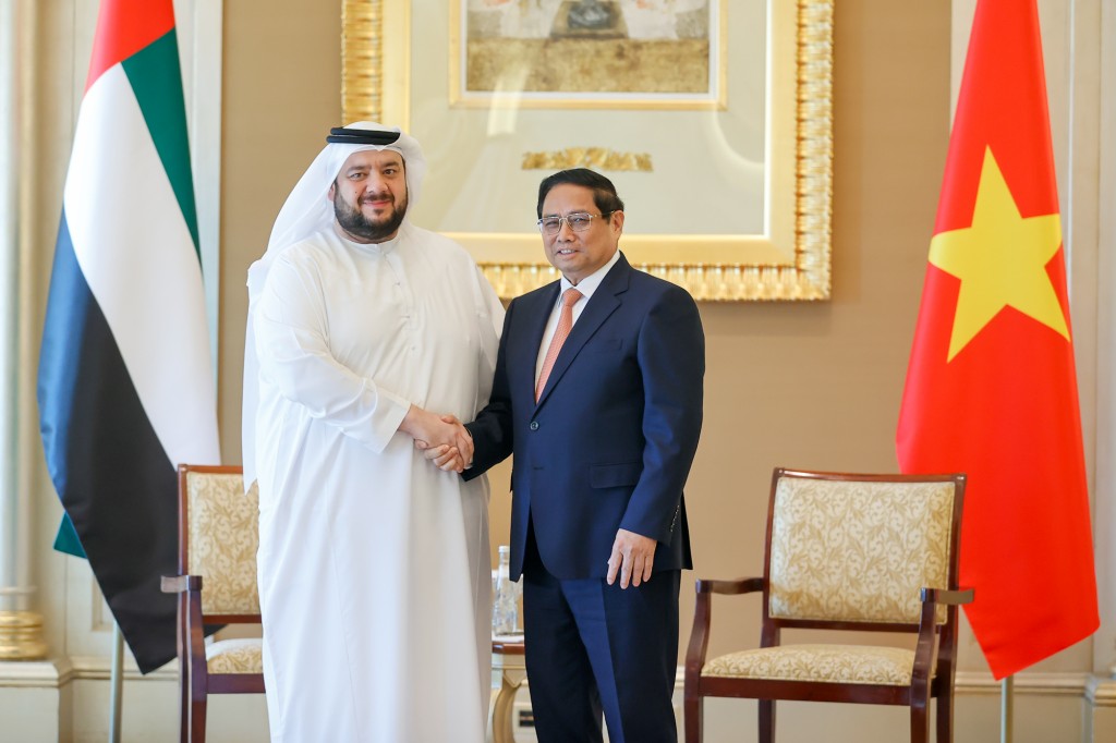 Thủ tướng Phạm Minh Chính tiếp Bộ trưởng Bộ Đầu tư UAE Mohammed Bin Hassan Al Suwaidi - Ảnh: VGP/Nhật Bắc