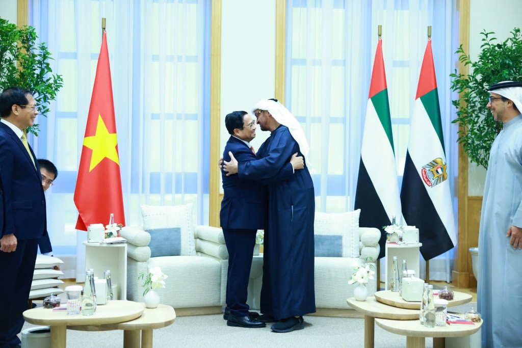 Thủ tướng Chính phủ Phạm Minh Chính và Tổng thống UAE Sheikh Mohammed bin Zayed Al Nahyan nhất trí 6 trọng tâm ưu tiên hợp tác trong khuôn khổ quan hệ Đối tác Toàn diện - Ảnh: VGP/Nhật Bắc