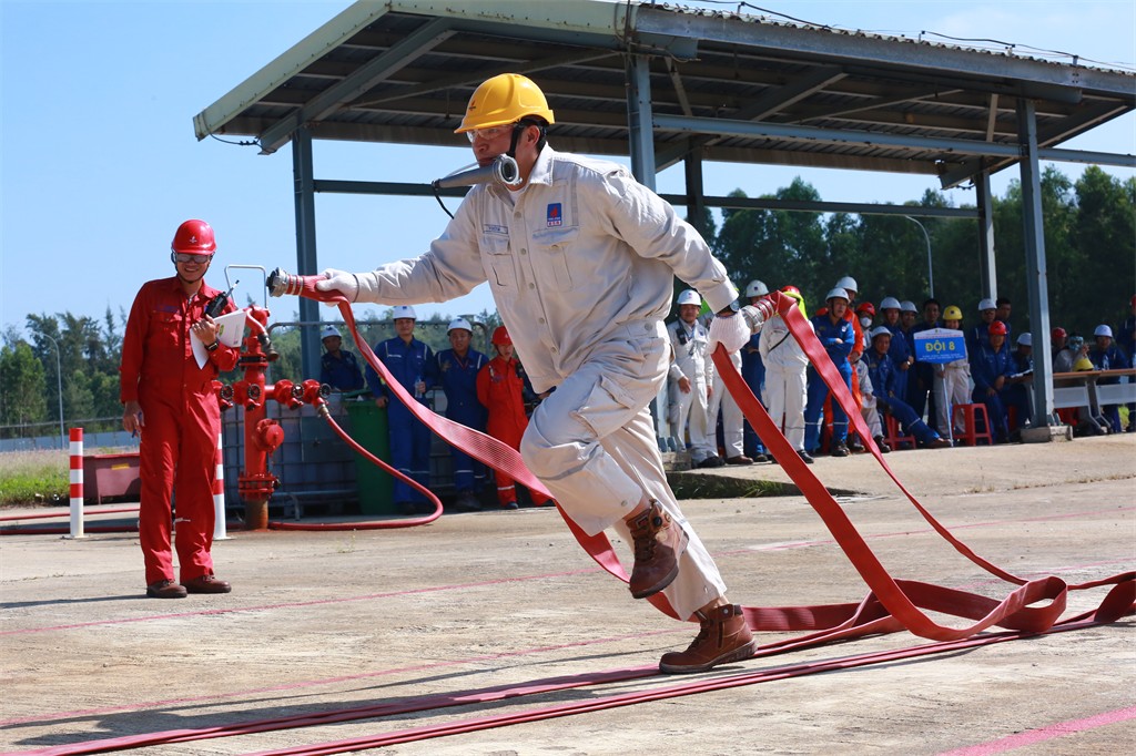 Người lao động BSR thi môn PCCC