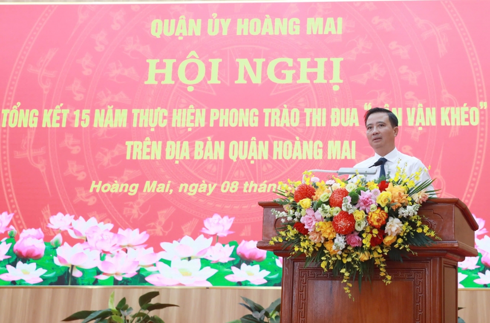 Bí thư Quận ủy Hoàng Mai Nguyễn Xuân Linh phát biểu tại hội nghị