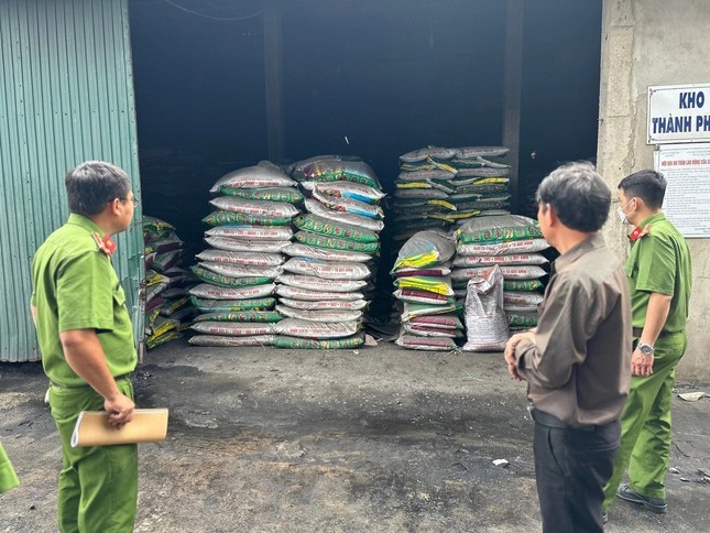 Liên tiếp phát hiện Công ty CP Vật tư kỹ thuật Nông lâm nghiệp Quảng Ngãi bán hàng kém chất lượng