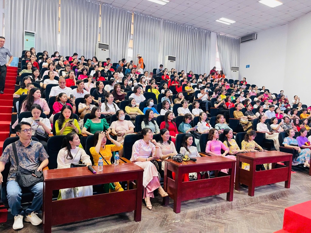 Bồi đắp tình yêu Hà Nội cho học sinh từ môn Hà Nội học