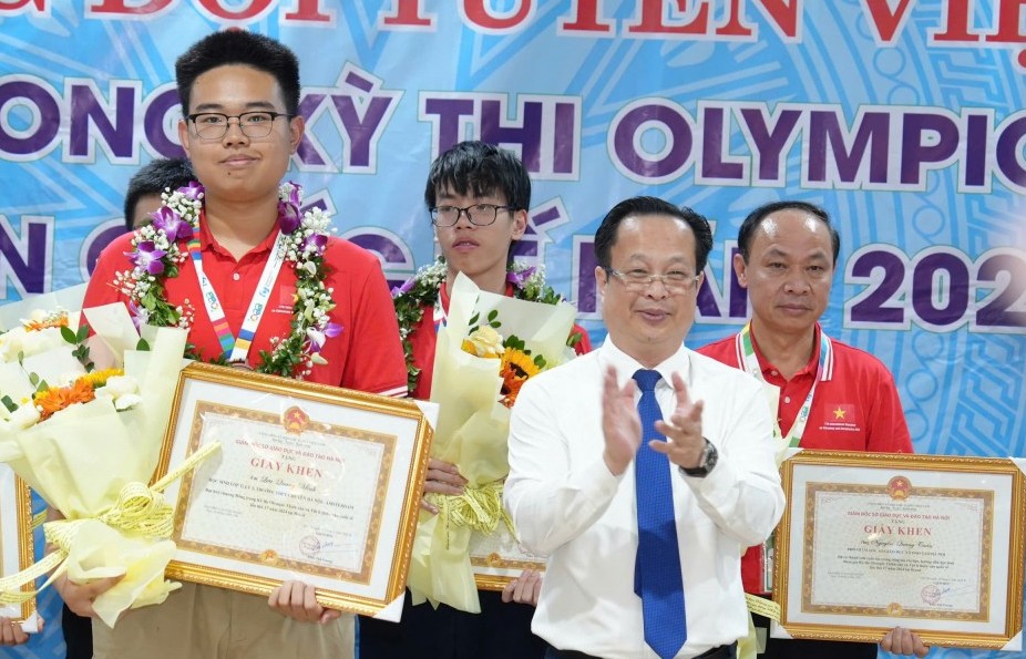 Cuối tháng 12, Bộ GD&ĐT tuyên dương học sinh đoạt giải Olympic quốc tế