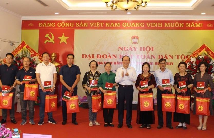 Xây dựng khối đại đoàn kết và đô thị văn minh, hiện đại