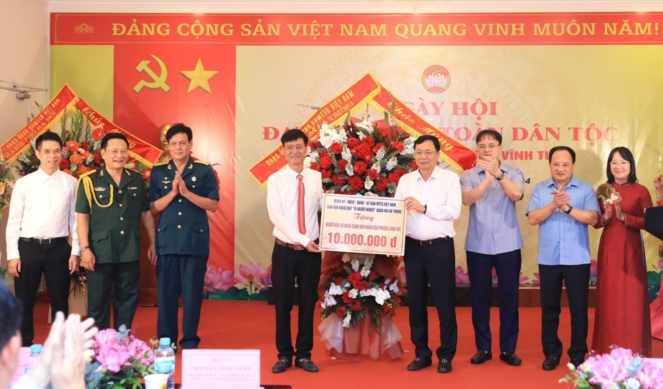 Xây dựng khối đại đoàn kết và đô thị văn minh, hiện đại