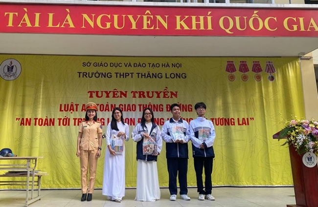 Hơn 3000 học sinh, sinh viên được tuyên truyền an toàn giao thông