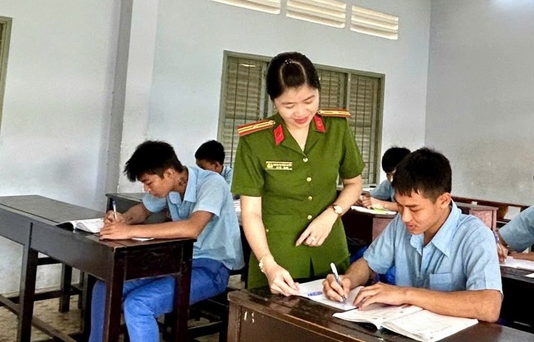Nỗi niềm của nữ Thiếu tá Công an dạy học ở trường giáo dưỡng