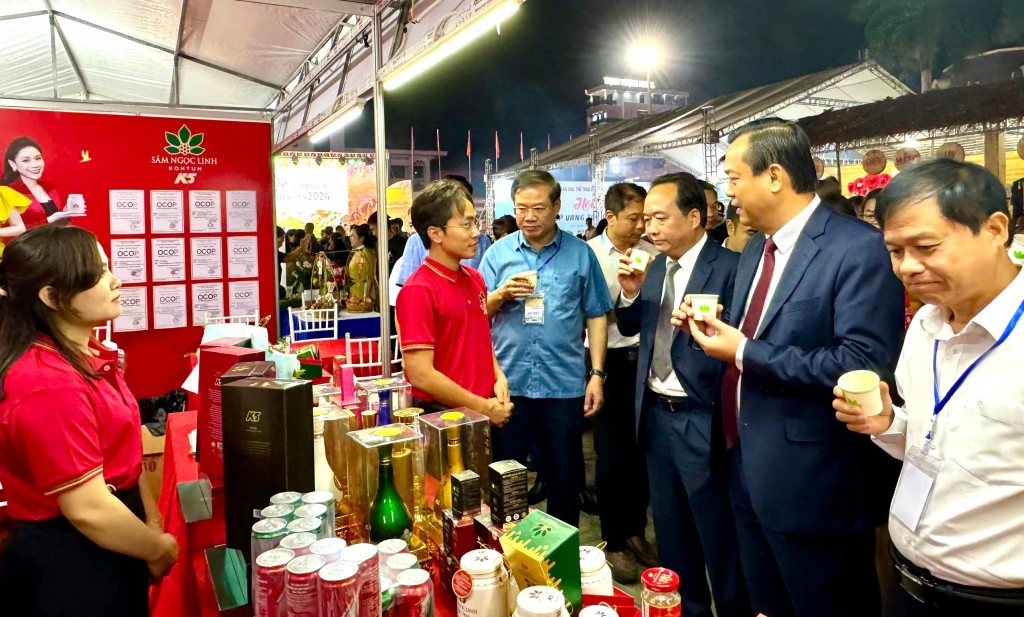 5 gian hàng Kon Tum thu hút 28.000 lượt khách tham quan