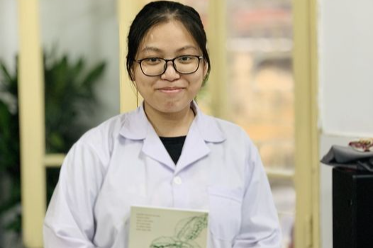 Đỗ Hồng Nhung 