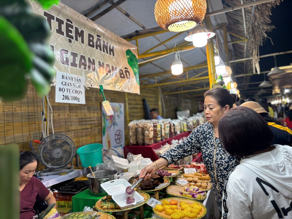 Trải nghiệm văn hóa, đặc sản vùng miền tại Thủ đô