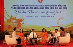 Phụ nữ và nam giới cùng chia sẻ, thúc đẩy xã hội văn minh