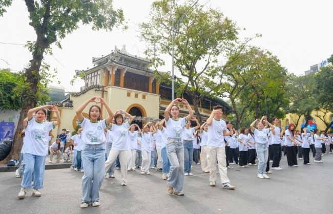 5.000 bạn trẻ tham gia “Nhảy! Vì sự tử tế!”