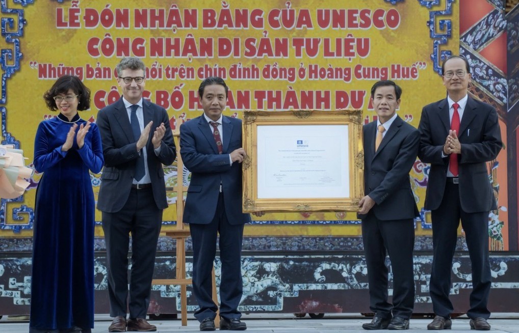 Vinh danh những bản đúc nổi trên 9 đỉnh đồng ở Hoàng cung Huế