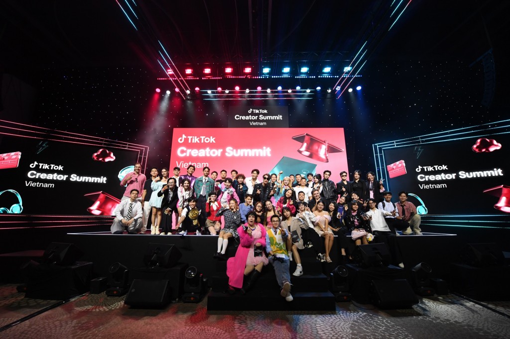 TikTok Creator Summit Việt Nam 2024 có sự tham gia của nhiều gương mặt sáng tạo nội dung tiêu biểu thuộc thuộc danh mục đề cử của TikTok Awards Việt Nam 2024. Các tài năng trẻ đã không ngần ngại chia sẻ hành trình, bí kíp sáng tạo nội dung trên TikTok, truyền nguồn cảm hứng tích cực đến cộng đồng