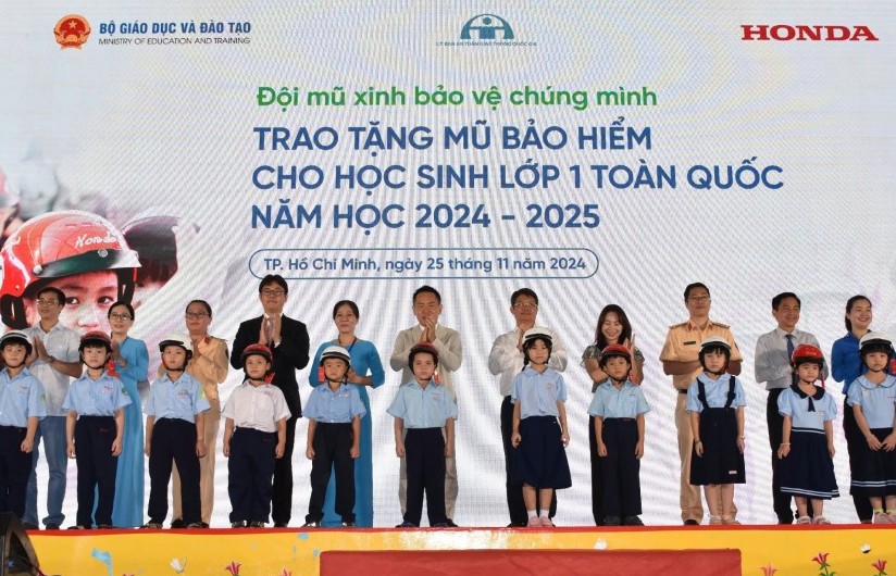 Vì một thế hệ Việt Nam an toàn khi tham gia giao thông