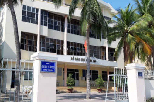Xóa tư cách nguyên Giám đốc Sở Giáo dục và Đào tạo Bình Thuận
