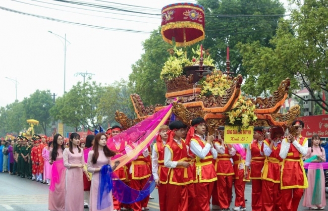 Phát huy những phẩm chất, truyền thống quý báu của huyện anh hùng