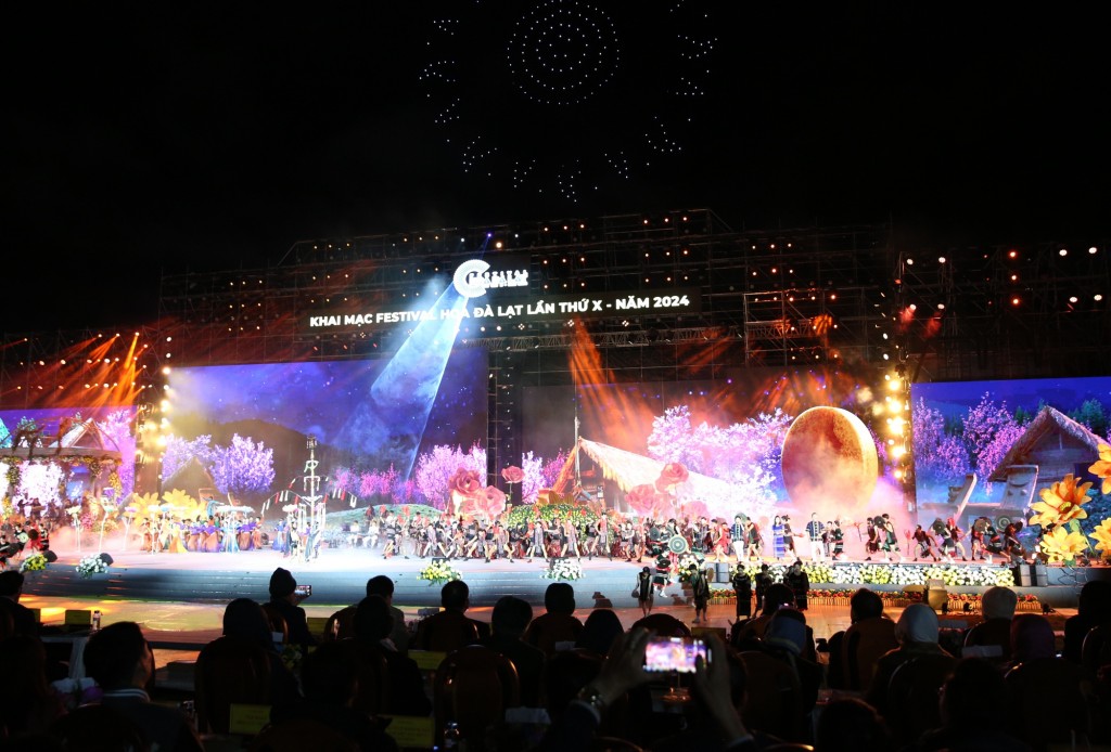 Festival Hoa Đà Lạt tiếp tục khẳng định, tôn vinh những giá trị về hoa và nghề trồng hoa