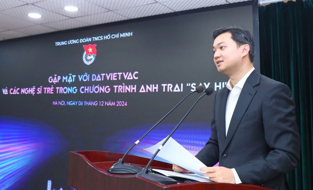 “Anh trai say hi” truyền năng lượng tích cực đến bạn trẻ