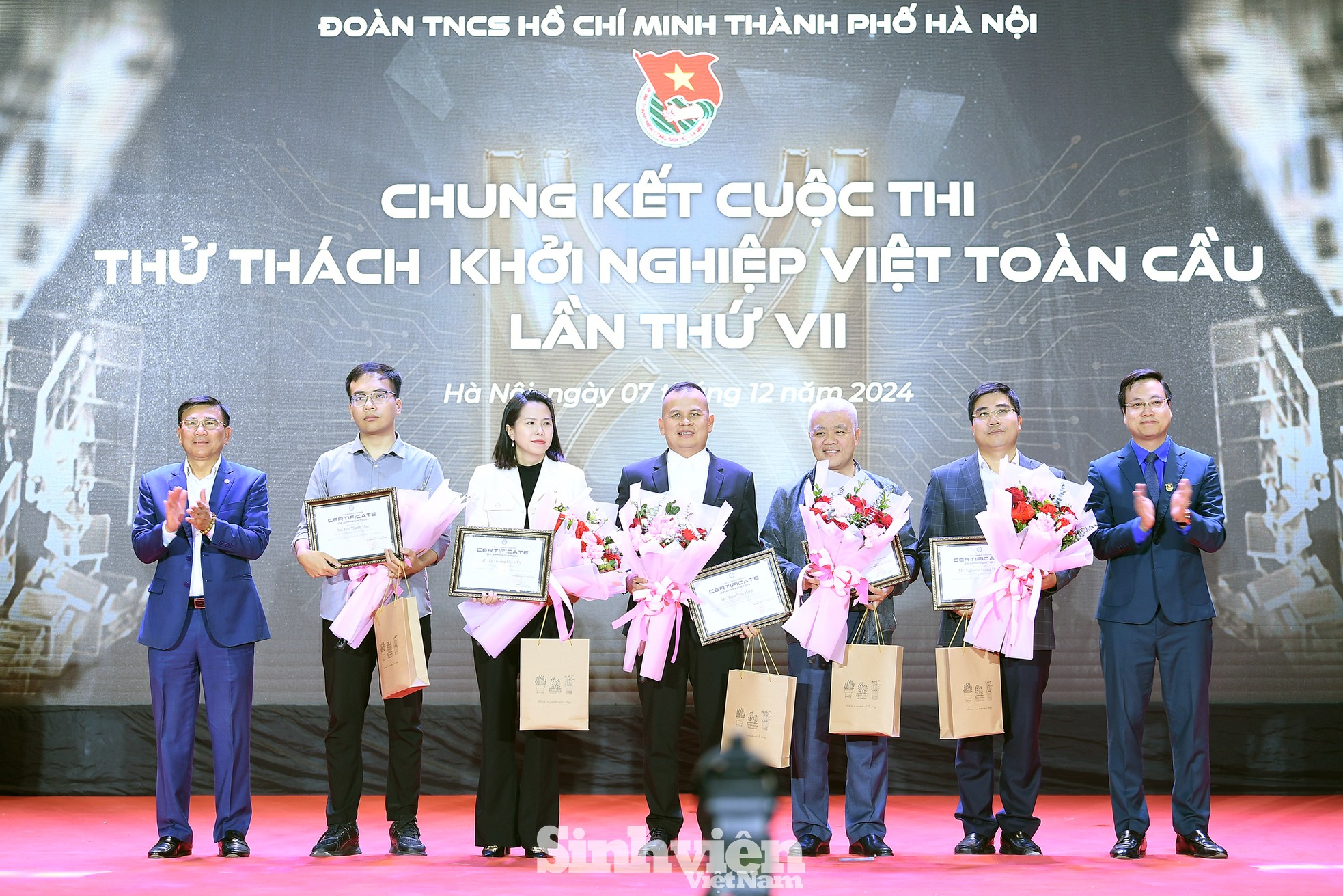 Drippy đăng quang quán quân 'Hub Challenge 2024': Khi thời trang gặp gỡ công nghệ 3D ảnh 7