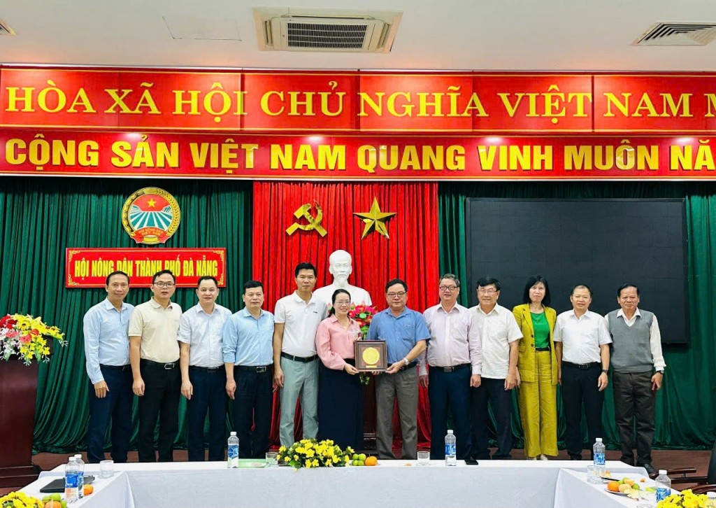 Hội Nông dân Hà Nội trao đổi kinh nghiệm với Hội Nông dân Đà Nẵng