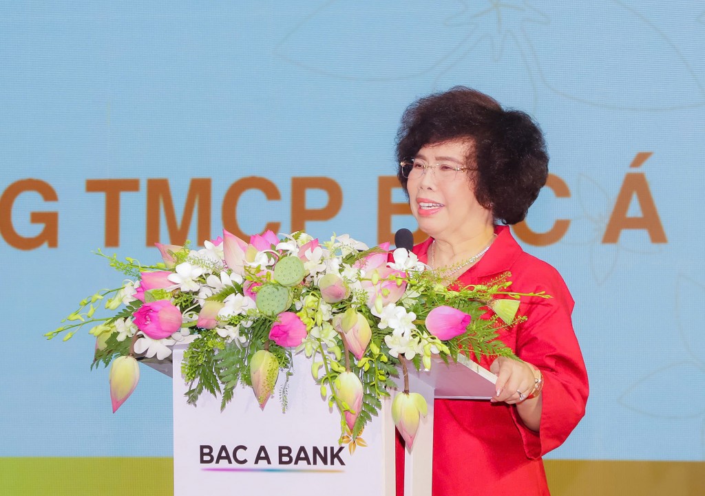 Anh hùng Lao động Thái Hương, Tổng giám đốc BAC A BANK chia sẻ tại Lễ kỷ niệm 30 năm thành lập ngân hàng