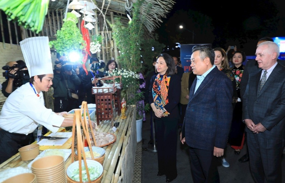 Từ hương vị truyền thống đến đại sứ ẩm thực du lịch