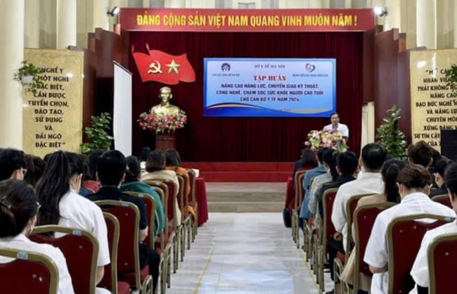 Chủ động ứng phó với thách thức già hóa dân số