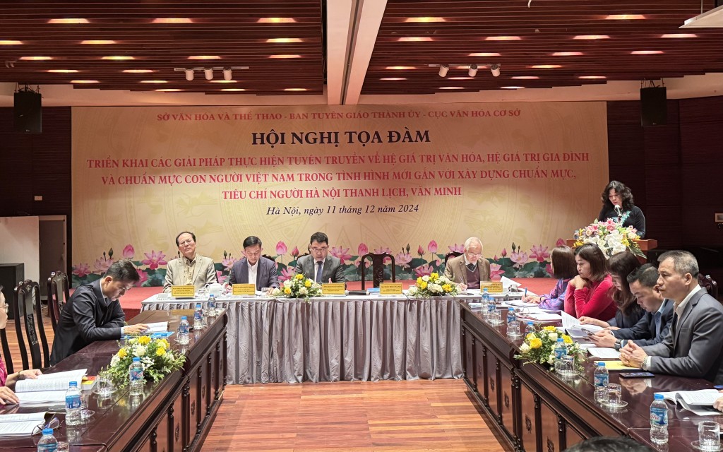 Quang cảnh toạ đàm