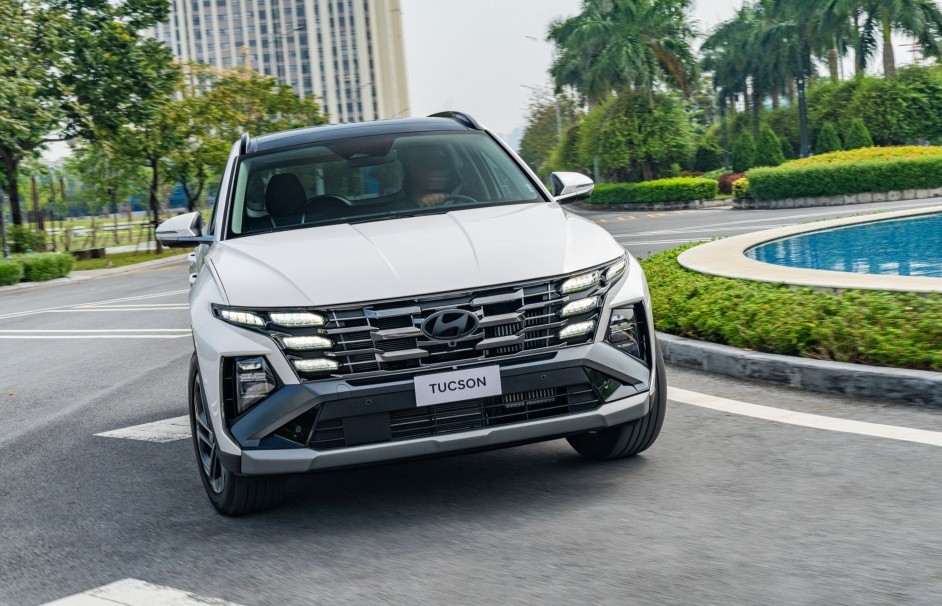 Hyundai bán hơn 10 ngàn xe trong tháng 11, tăng trưởng gần 35%