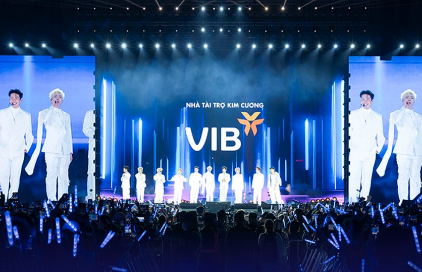 VIB dẫn đầu xu thế thẻ thành fanchant trong concert Anh trai “Say Hi”