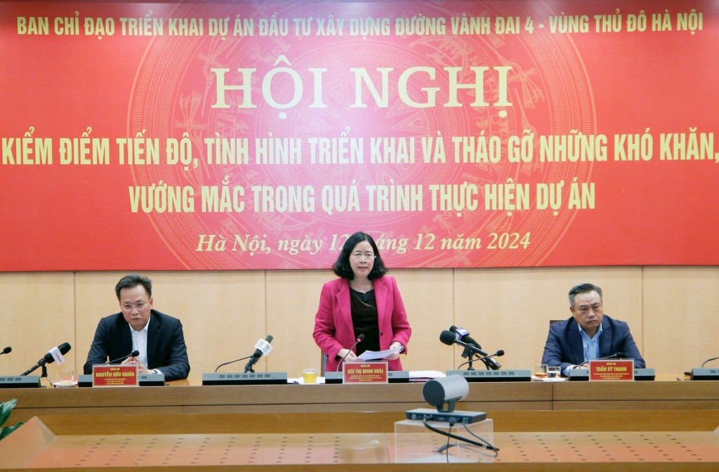 Bí thư Thành ủy Hà Nội Bùi Thị Minh Hoài, Trưởng ban Chỉ đạo phát biểu kết luận hội nghị. Ảnh: Viết Thành HNM