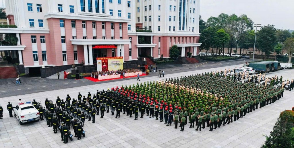 Toàn cảnh Lễ ra quân cao điểm tấn công, trấn áp tội phạm đảm bảo an ninh, trật tự dịp Tết Nguyên đán Ất Tỵ 2025