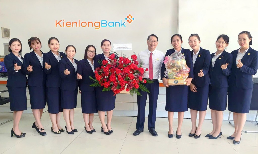 KienlongBank kịp thời ngăn khách hàng chuyển 400 triệu cho đối tượng lừa đảo